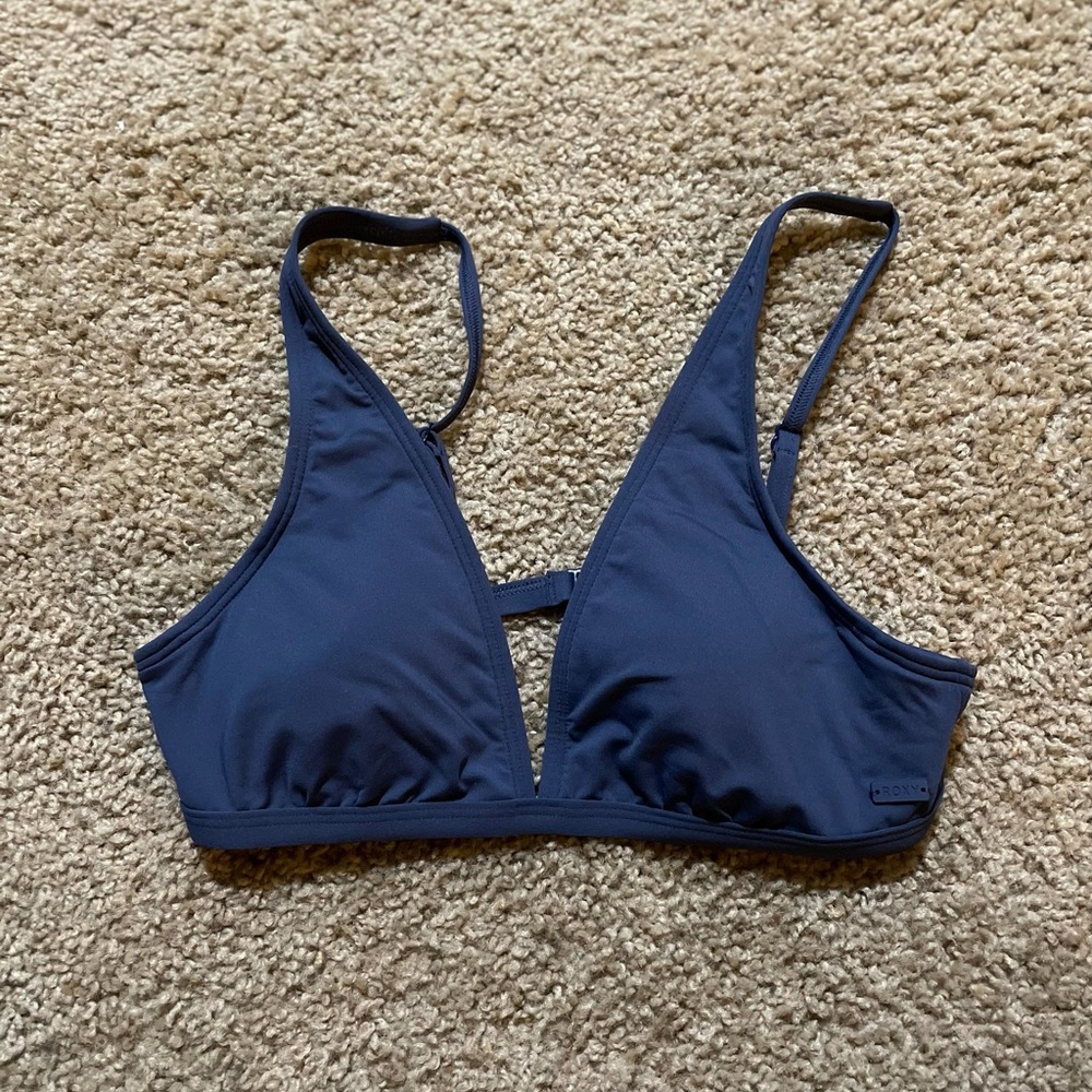 Roxy bikini top.